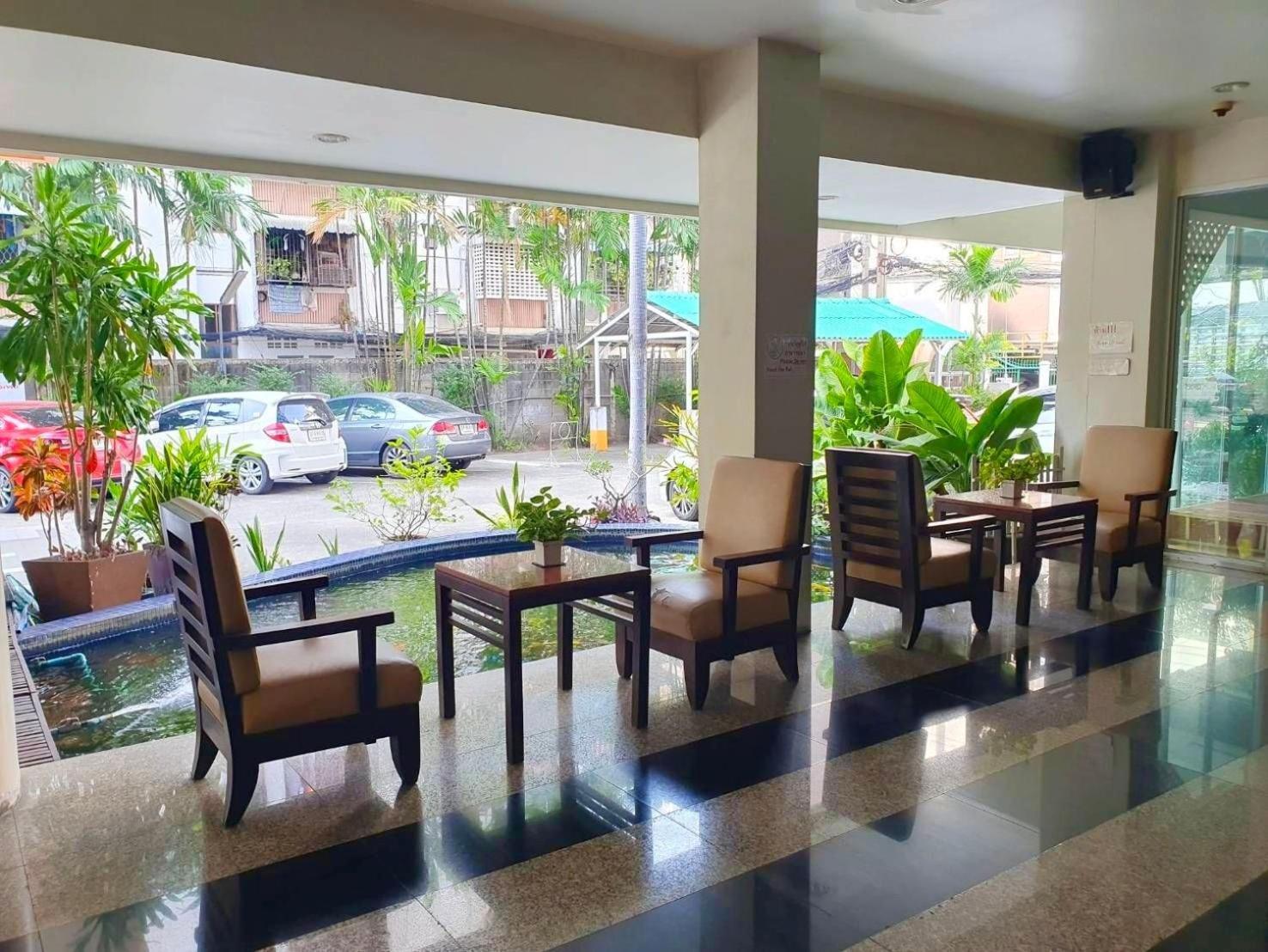 Mansion Sarasinee @ Chatuchak Bangkok Esterno foto
