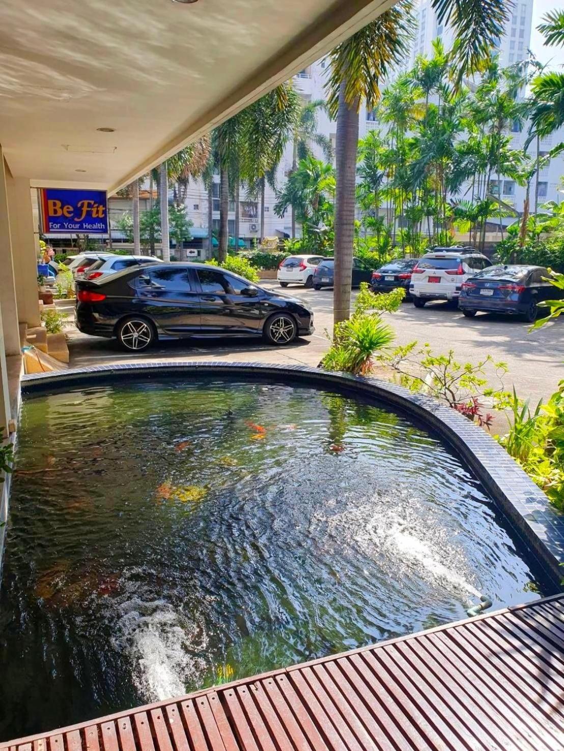 Mansion Sarasinee @ Chatuchak Bangkok Esterno foto