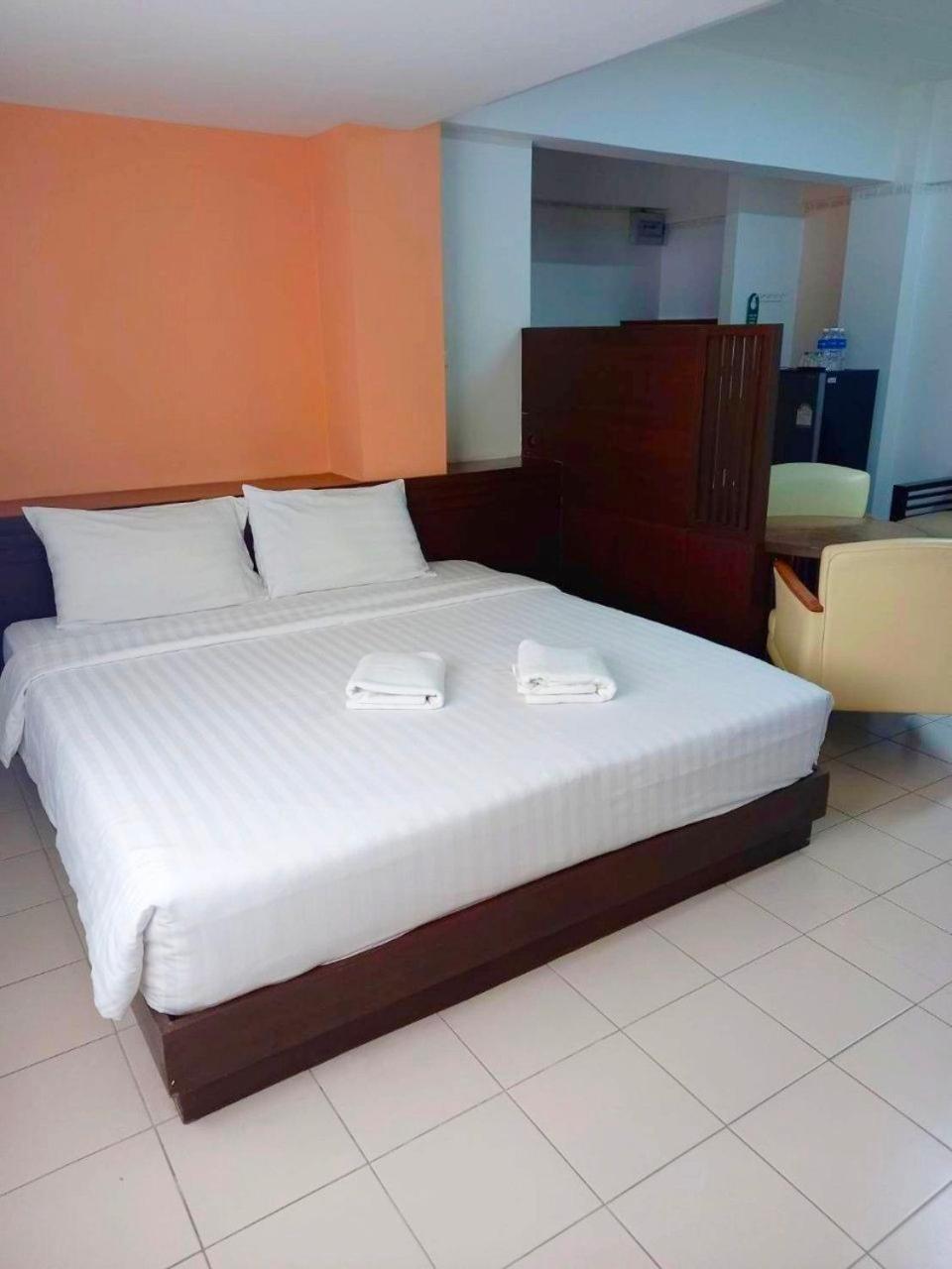 Mansion Sarasinee @ Chatuchak Bangkok Esterno foto